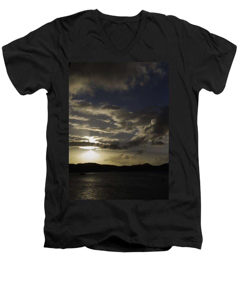 Landscape Men's V-Neck T-Shirt featuring the photograph Bright Horizon by Judy Hall-Folde