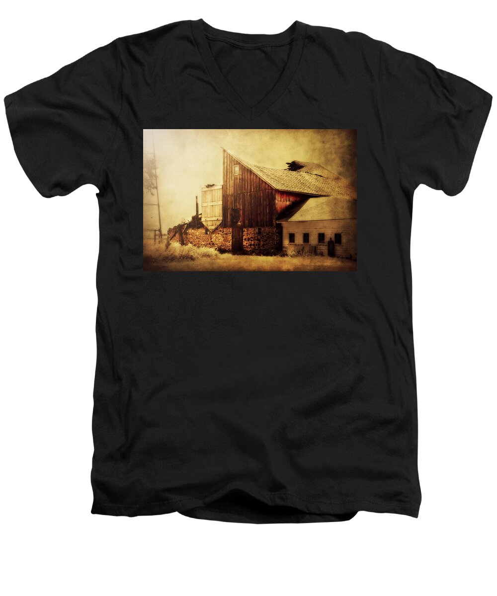 Barn Men's V-Neck T-Shirt featuring the photograph Field Stone Barn 2 by Julie Hamilton