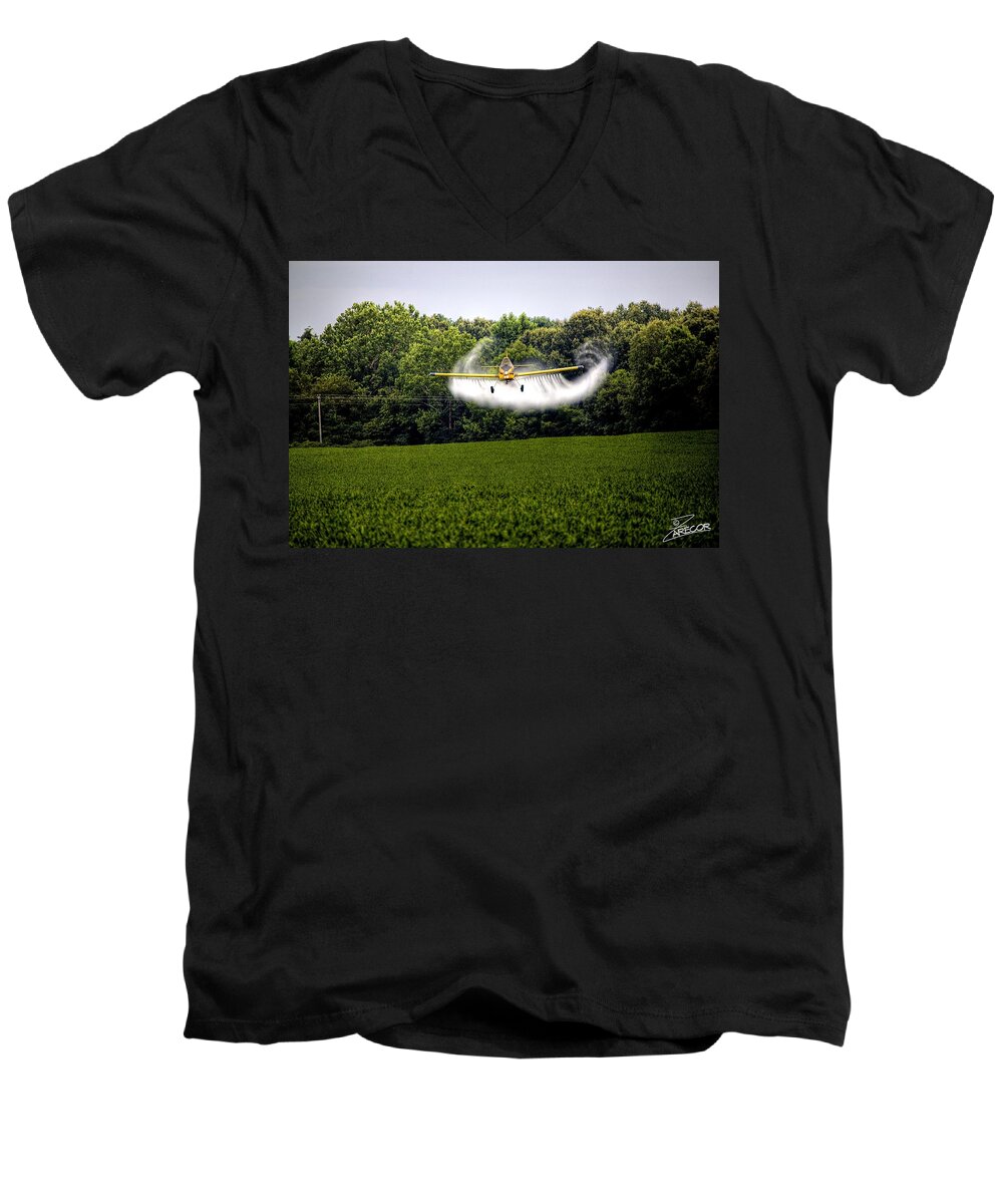 Air Men's V-Neck T-Shirt featuring the photograph Flying Low by David Zarecor