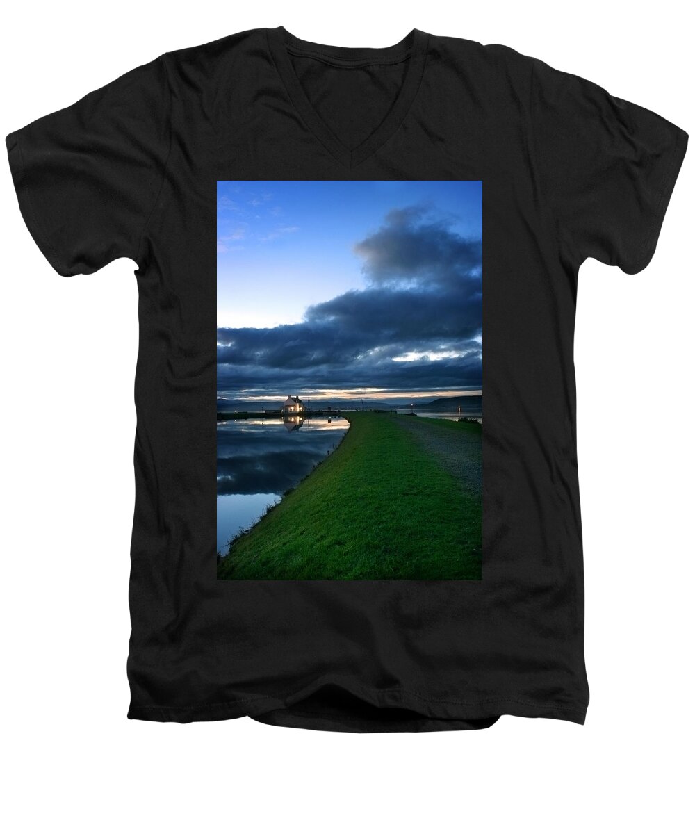 Caledonian Men's V-Neck T-Shirt featuring the photograph Lock House by Joe Macrae
