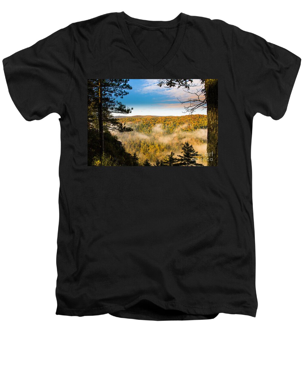 Pennsylvania Grand Canyon Men's V-Neck T-Shirt featuring the photograph PA Grand Canyon by Ronald Lutz