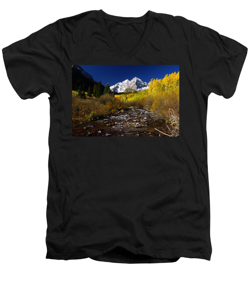 14'ers Men's V-Neck T-Shirt featuring the photograph Streaming Bells by Jeremy Rhoades