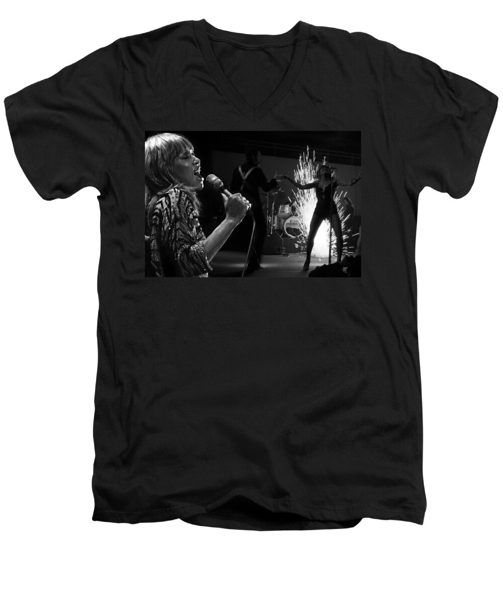 Tina Men's V-Neck T-Shirt featuring the photograph Tina Turner by Dragan Kudjerski
