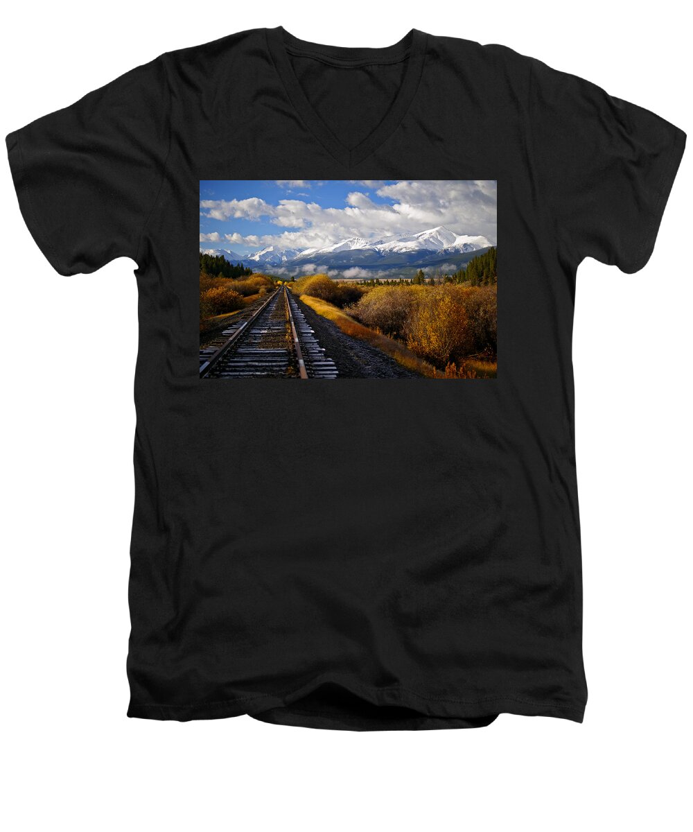 13ers Men's V-Neck T-Shirt featuring the photograph Walking the Rails by Jeremy Rhoades