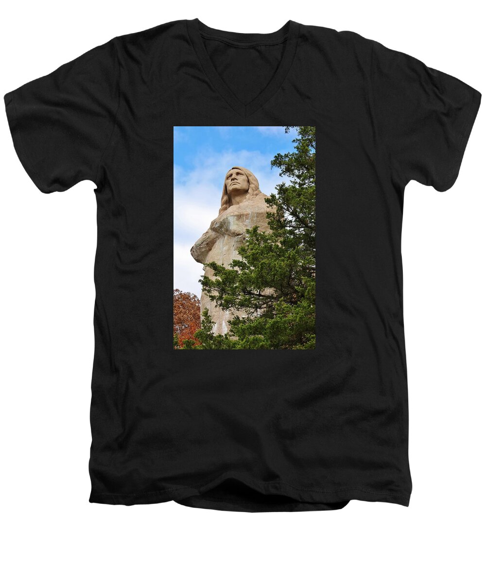 Statue Men's V-Neck T-Shirt featuring the photograph Chief Blackhawk Statue by Bruce Bley