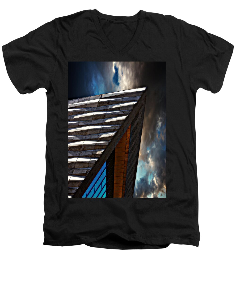 Liverpool Men's V-Neck T-Shirt featuring the photograph Museum Of Liverpool by Meirion Matthias