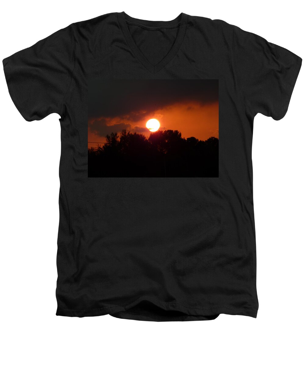 Sunset Men's V-Neck T-Shirt featuring the photograph Night falls in heaven by Rogerio Mariani