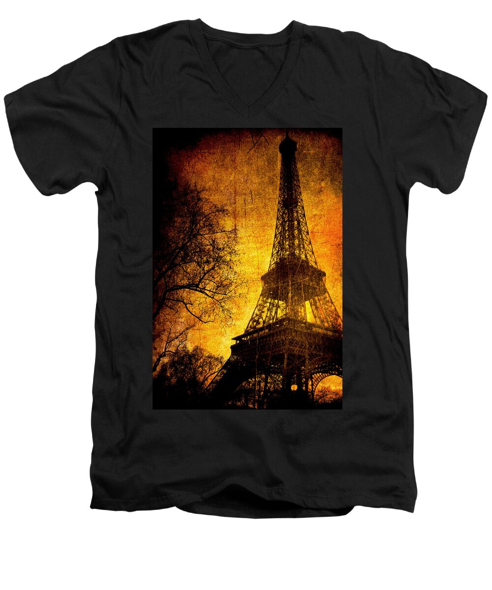 Eiffel Men's V-Neck T-Shirt featuring the photograph Esthetic Luster by Andrew Paranavitana