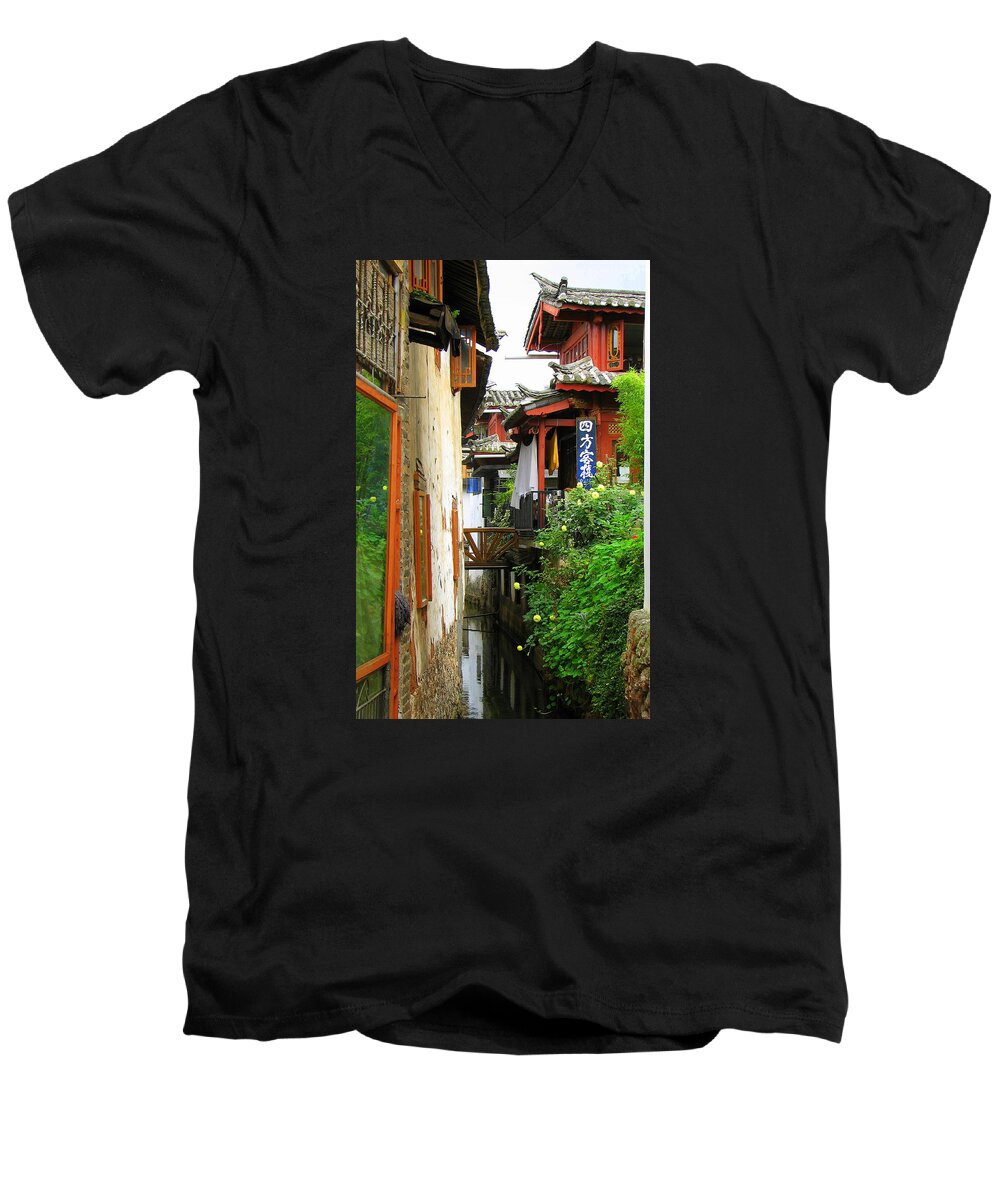 Lijiang Men's V-Neck T-Shirt featuring the photograph Lijiang Back Canal by Carla Parris