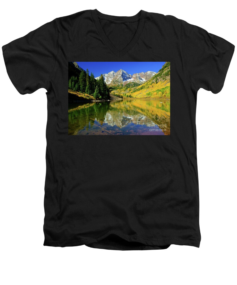 Aspen Men's V-Neck T-Shirt featuring the photograph Maroon Lake Autum - 1 by Benedict Heekwan Yang