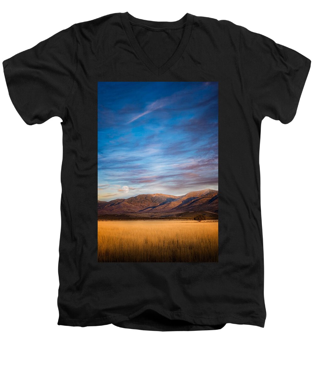 Supermoon Men's V-Neck T-Shirt featuring the photograph Super Moon Rise by Dave Koch