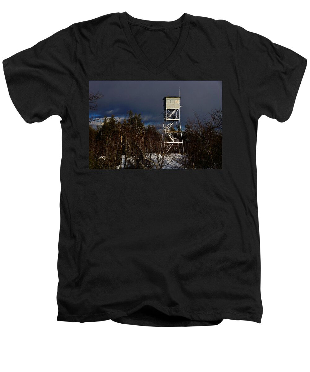 South Pawtuckaway Men's V-Neck T-Shirt featuring the photograph Waiting tower by Rockybranch Dreams