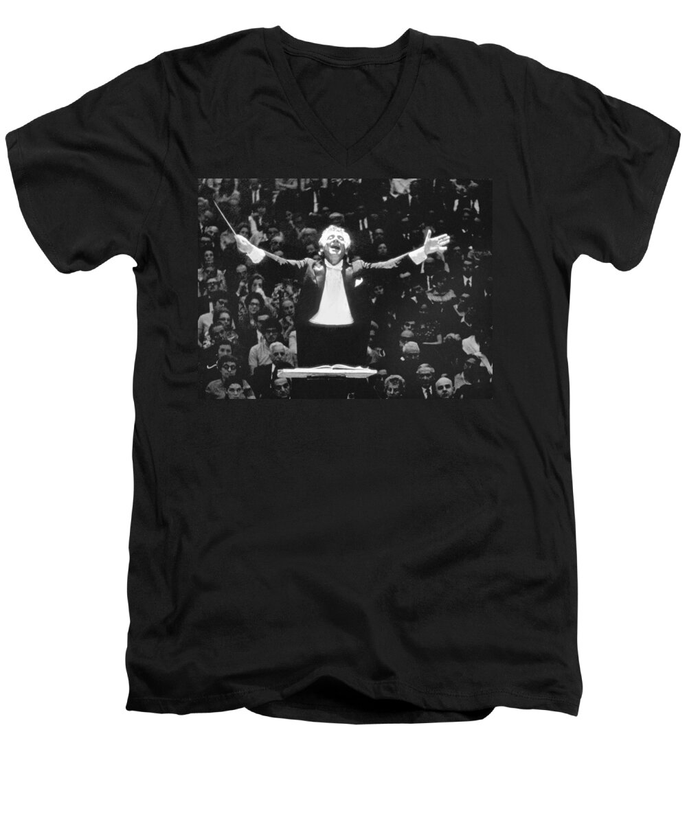 America Men's V-Neck T-Shirt featuring the photograph Leonard Bernstein by Sherry Suris