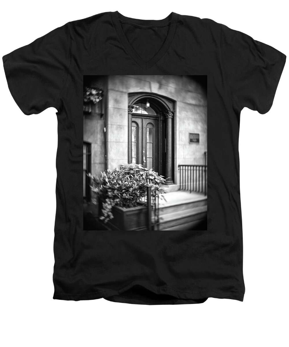 New York Men's V-Neck T-Shirt featuring the photograph Serene by Bob Estremera