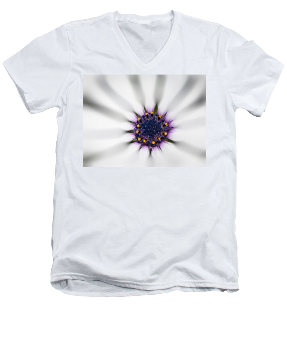 Daisy Men's V-Neck T-Shirt featuring the photograph Center Of Life by Carolyn Marshall