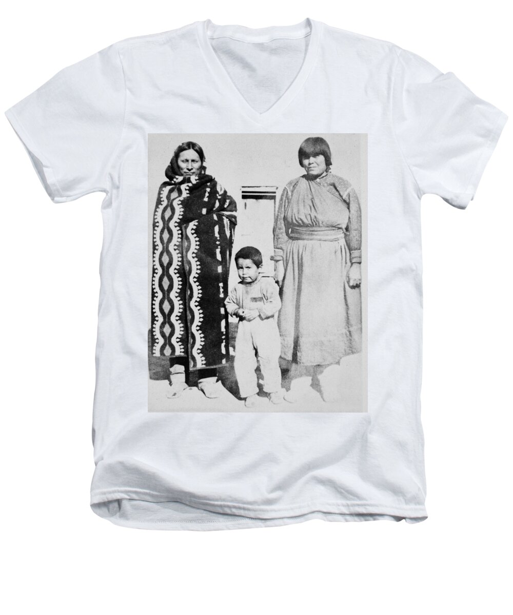 1925 Men's V-Neck T-Shirt featuring the photograph Maria Martinez (1887-1980) by Granger