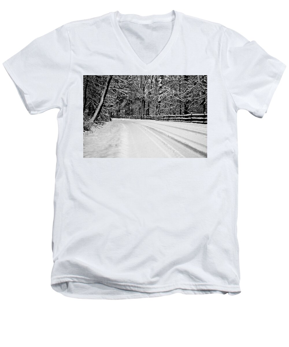 Country Road Men's V-Neck T-Shirt featuring the photograph Dicksons Mill Road by Joseph Noonan