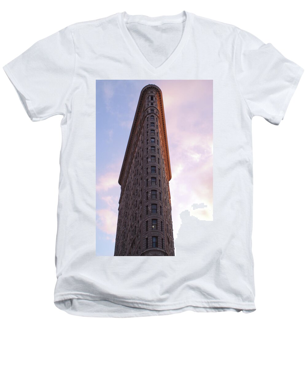 Flatiron Men's V-Neck T-Shirt featuring the photograph Flat Iron Building by Henri Irizarri