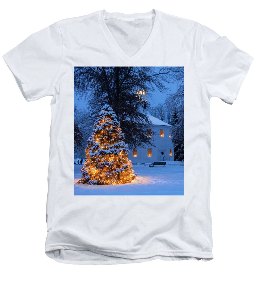 #jefffolger Men's V-Neck T-Shirt featuring the photograph Vertical Vermont Round Church by Jeff Folger