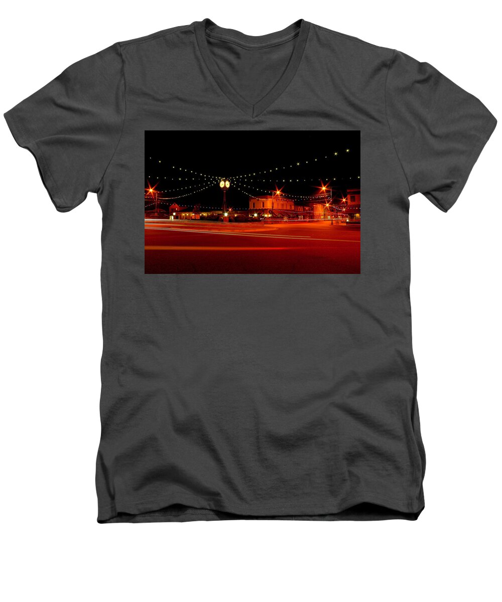 Christmas Men's V-Neck T-Shirt featuring the photograph Columbiana Ohio Christmas #1 by David Dufresne