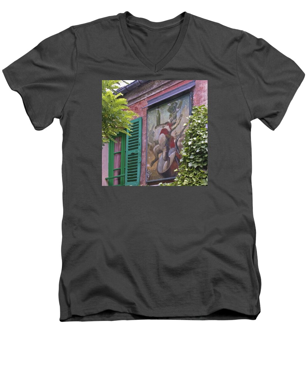 France Men's V-Neck T-Shirt featuring the photograph Au Lapin Agile by Alan Toepfer