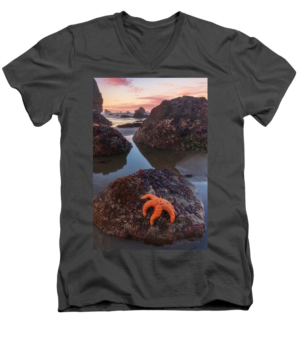 Southern Oregon Coast Men's V-Neck T-Shirt featuring the photograph Battle Rock Sunrise by Darren White