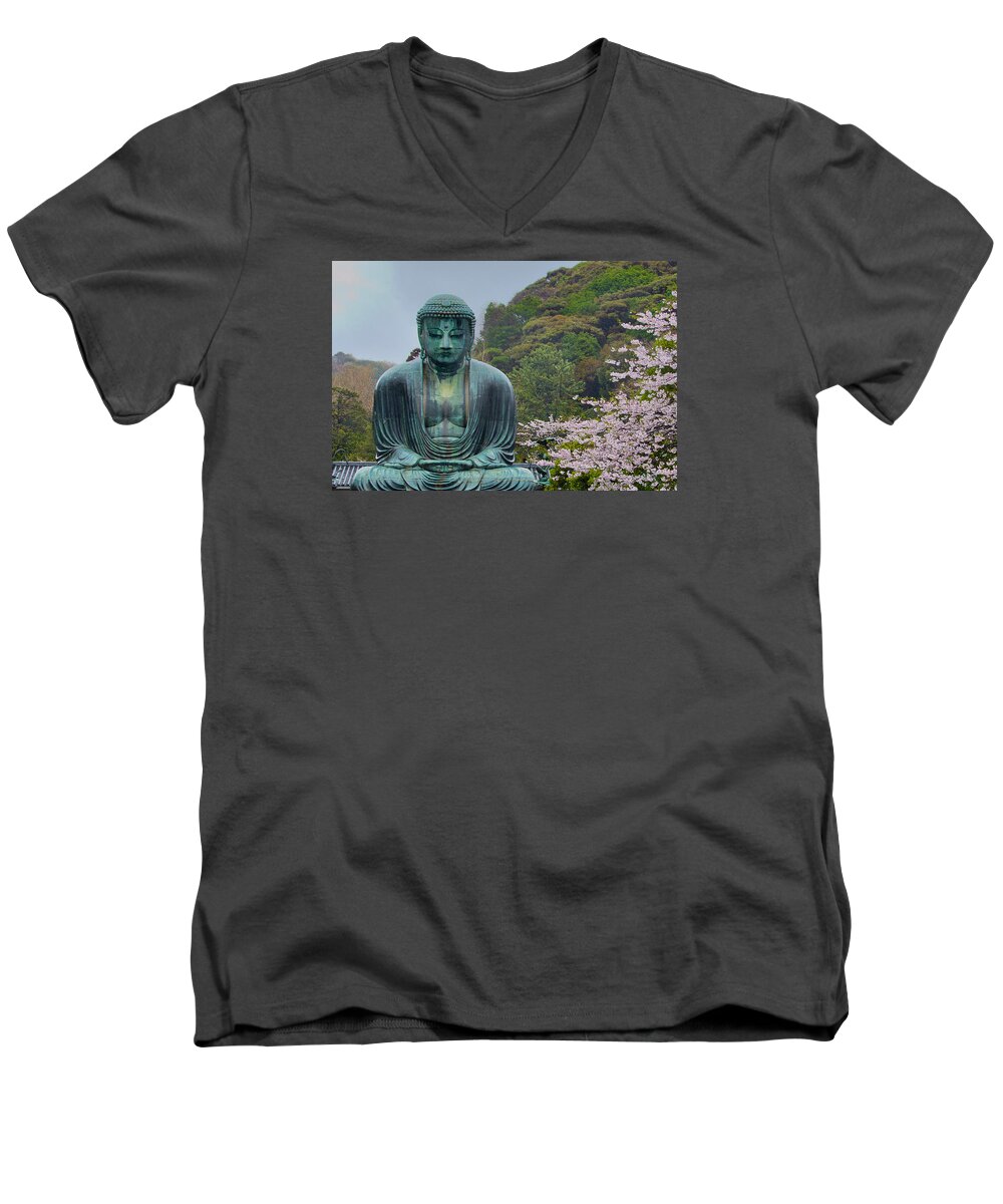 Japan Men's V-Neck T-Shirt featuring the photograph Daibutsu Buddha by Alan Toepfer