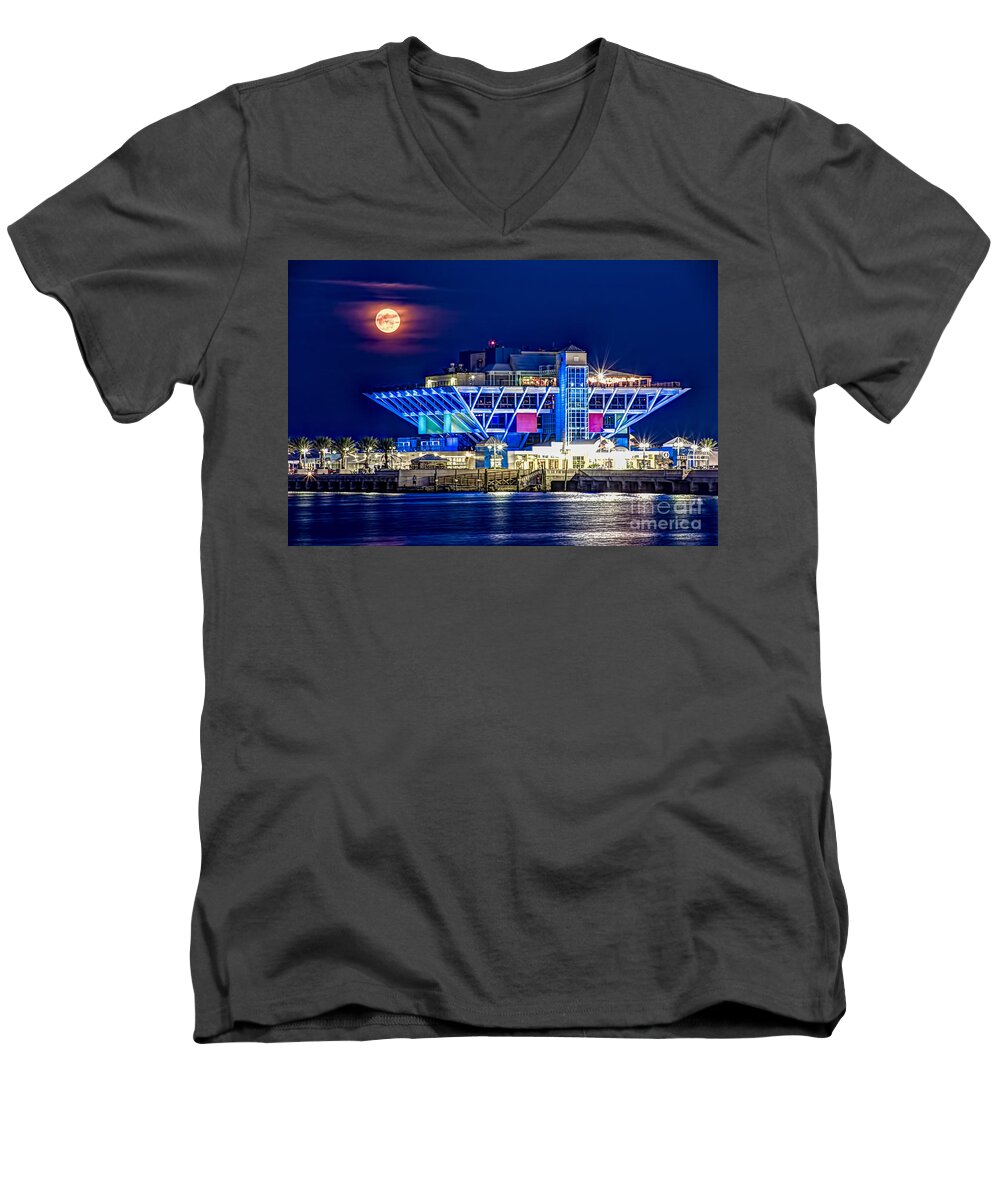 Moon Men's V-Neck T-Shirt featuring the photograph Farewell Moon by Marvin Spates