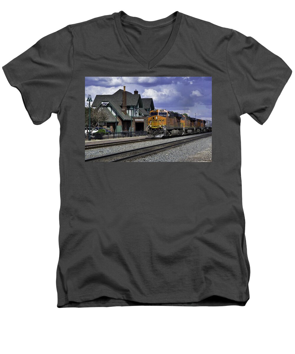 Flagstaff Men's V-Neck T-Shirt featuring the photograph Flagstaff Station by Paul Riedinger