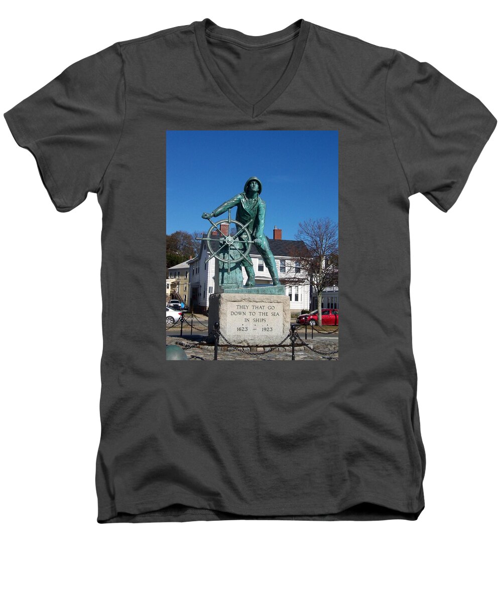 Statue Men's V-Neck T-Shirt featuring the photograph Gloucester Fisherman by Catherine Gagne