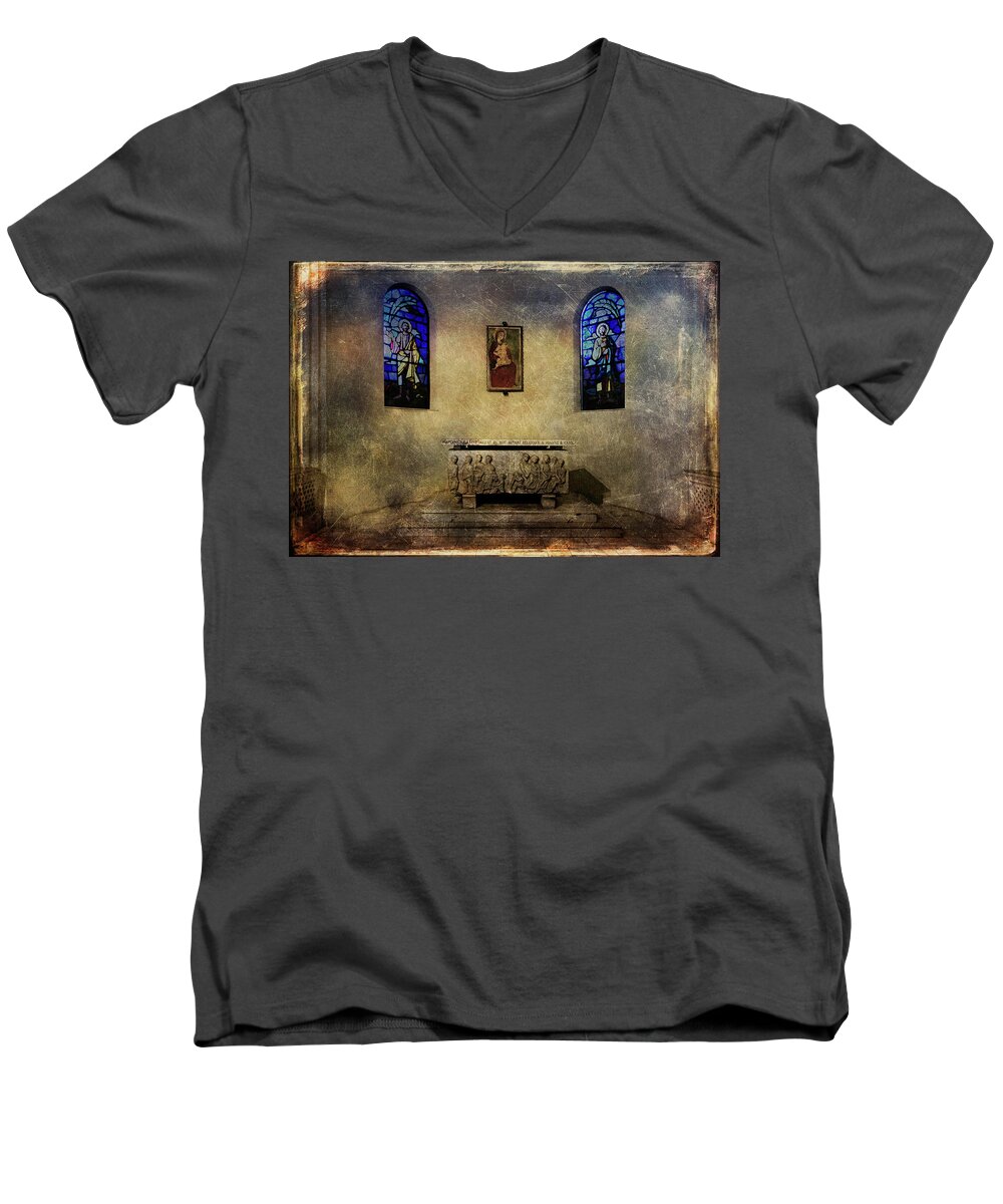 Architecture Men's V-Neck T-Shirt featuring the photograph Holy grunge by Roberto Pagani