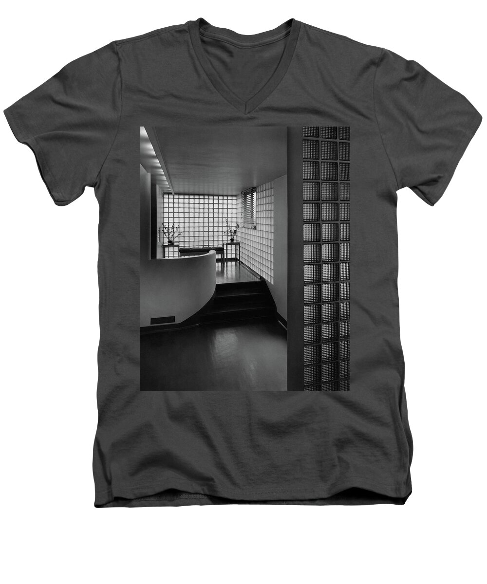 Architecture Men's V-Neck T-Shirt featuring the photograph Modern Hallway by Hedrich-Blessing