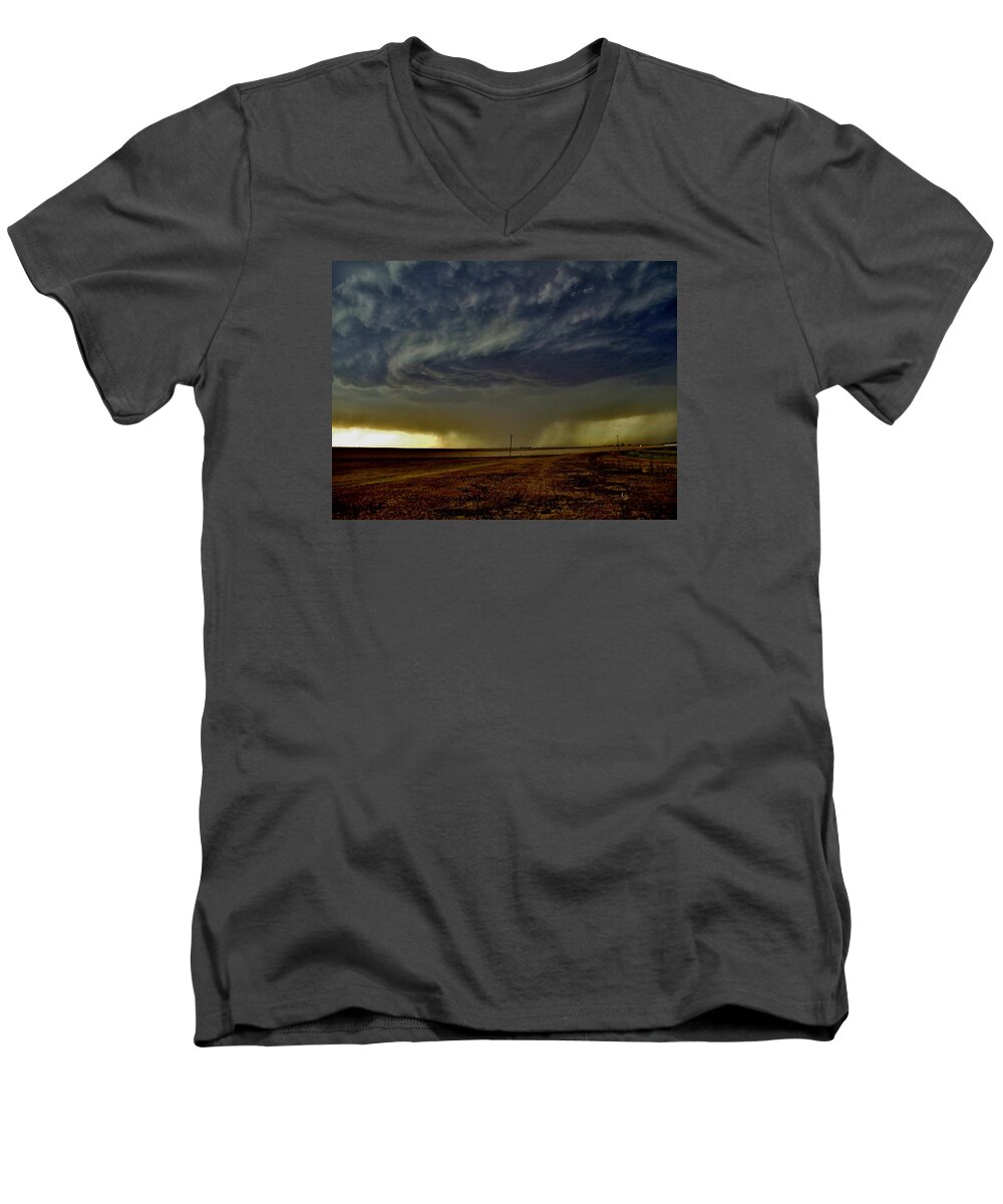 Weather Men's V-Neck T-Shirt featuring the photograph Perryton Supercell by Ed Sweeney