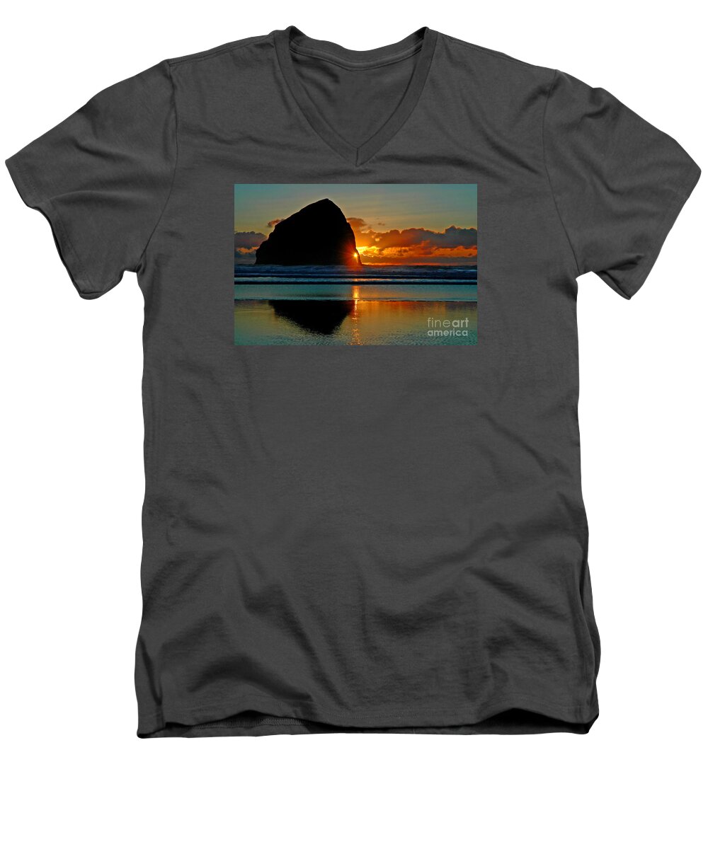 Pacific Men's V-Neck T-Shirt featuring the photograph Threading The Needle by Nick Boren