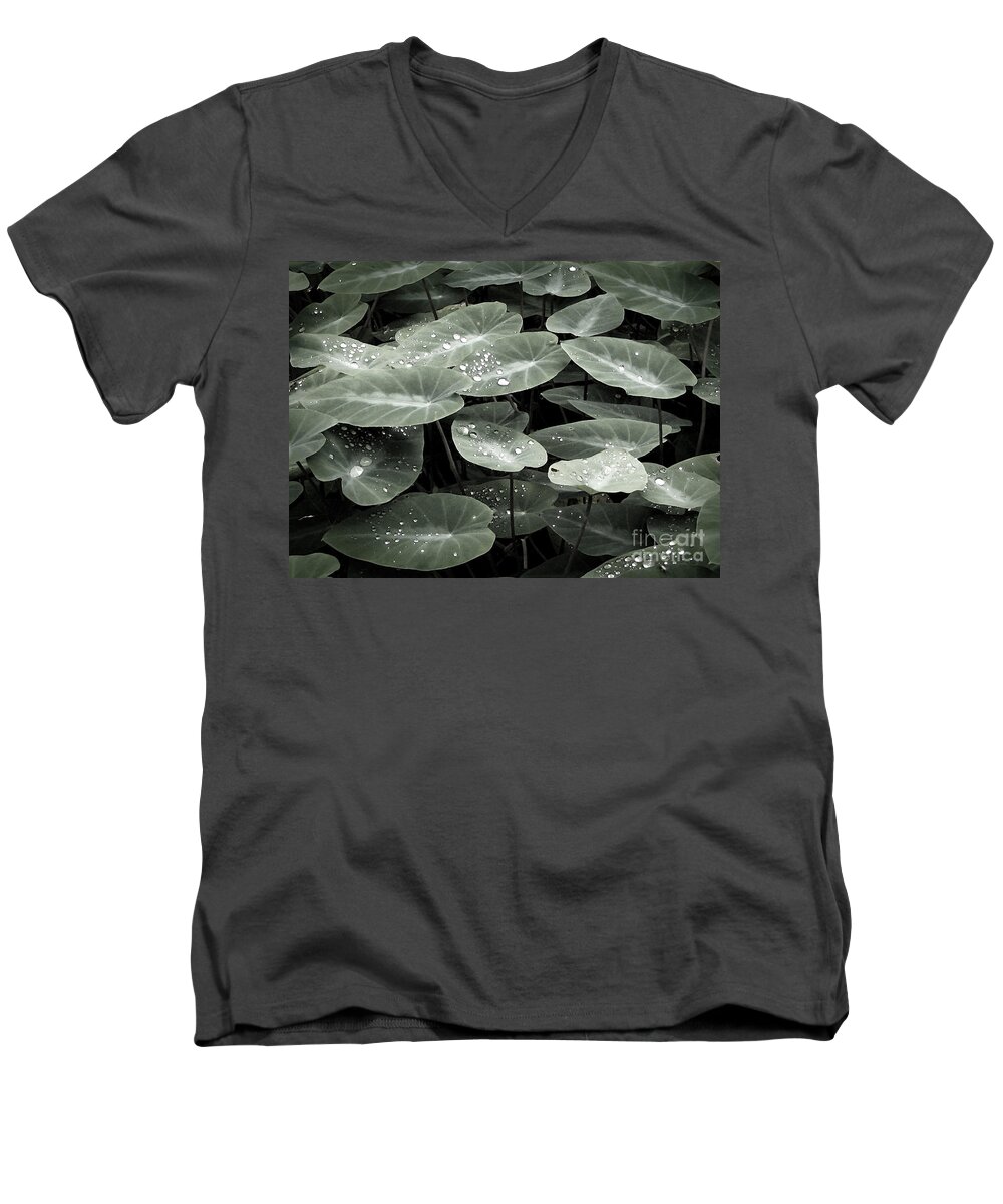 Ivy Men's V-Neck T-Shirt featuring the photograph Water on Ivy by Ellen Cotton