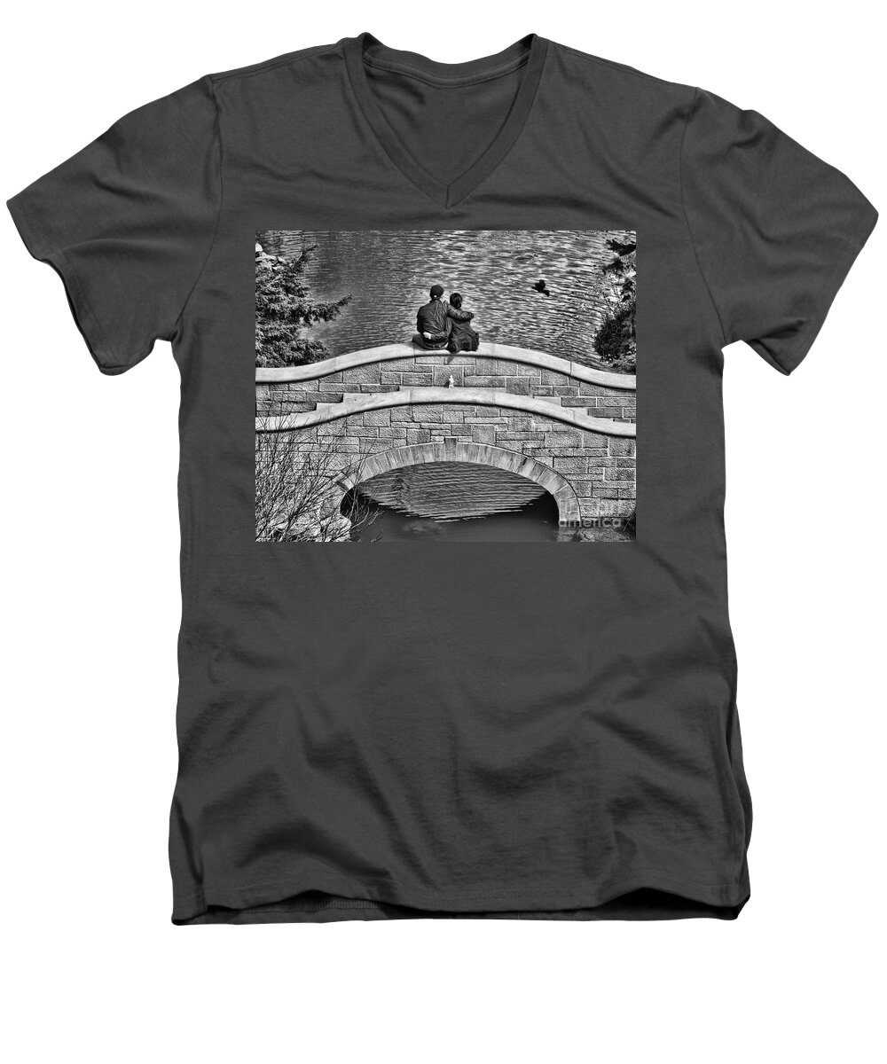 Niagara Falls Men's V-Neck T-Shirt featuring the photograph Lovers on a Bridge by Traci Cottingham
