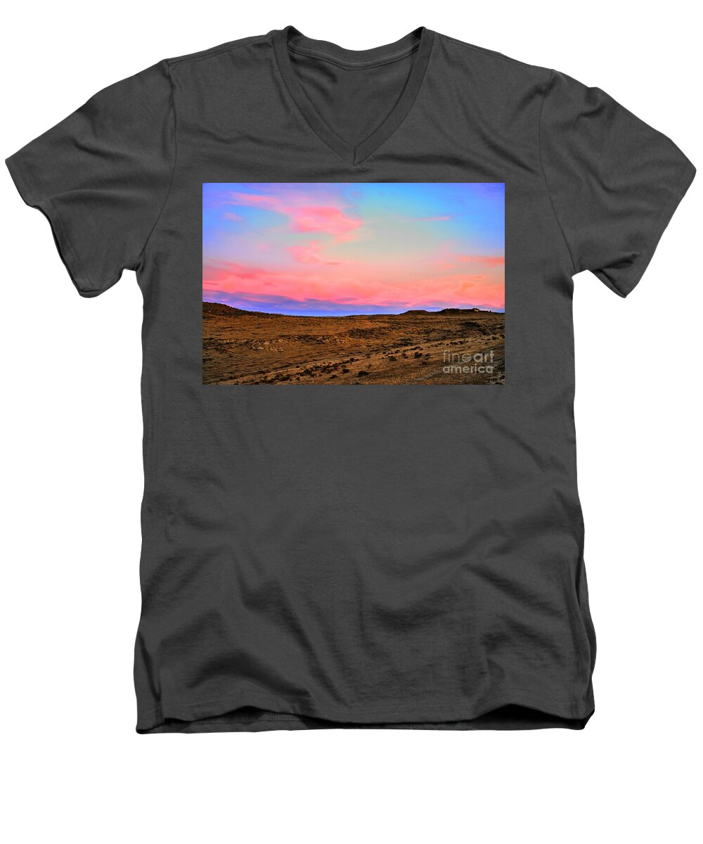 Pink Skies Men's V-Neck T-Shirt featuring the photograph Wyoming Lights by Anthony Wilkening