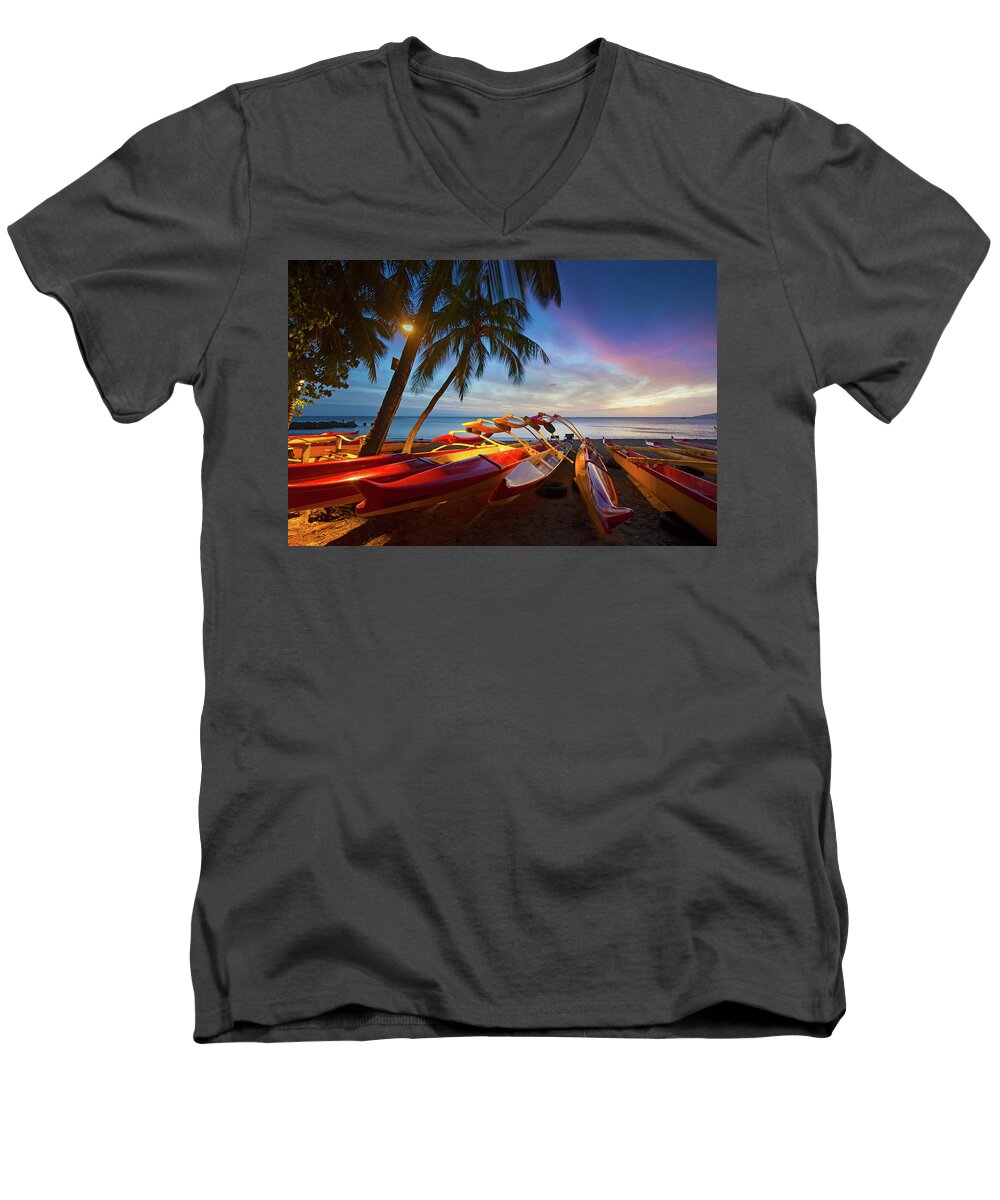 Maui Hawaii Seascape Canoes Kihei Sunset Clouds Men's V-Neck T-Shirt featuring the photograph Evening Falls #2 by James Roemmling