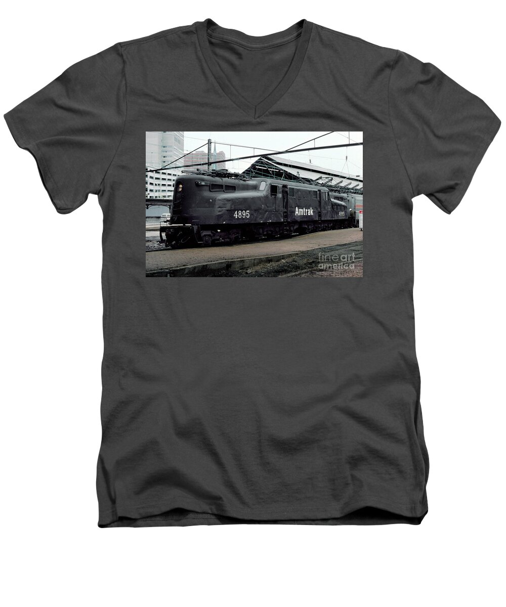 Amtrak Amtk 4895 Gg-1 Men's V-Neck T-Shirt featuring the photograph Amtrak AMTK 4895 GG-1, Altoona GG1 by Wernher Krutein