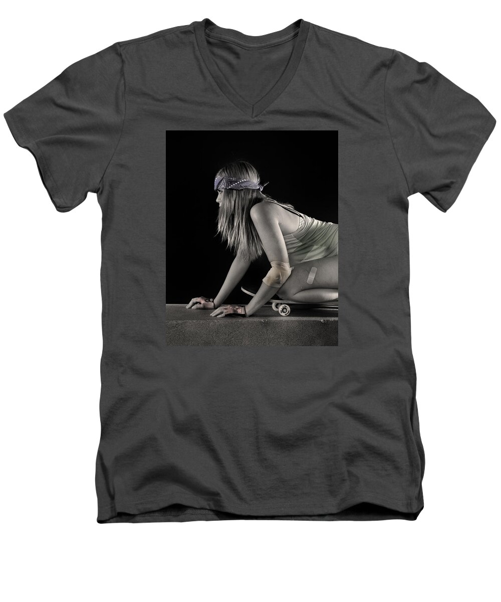 Photograph Men's V-Neck T-Shirt featuring the photograph Carve It Up by Ron Cline