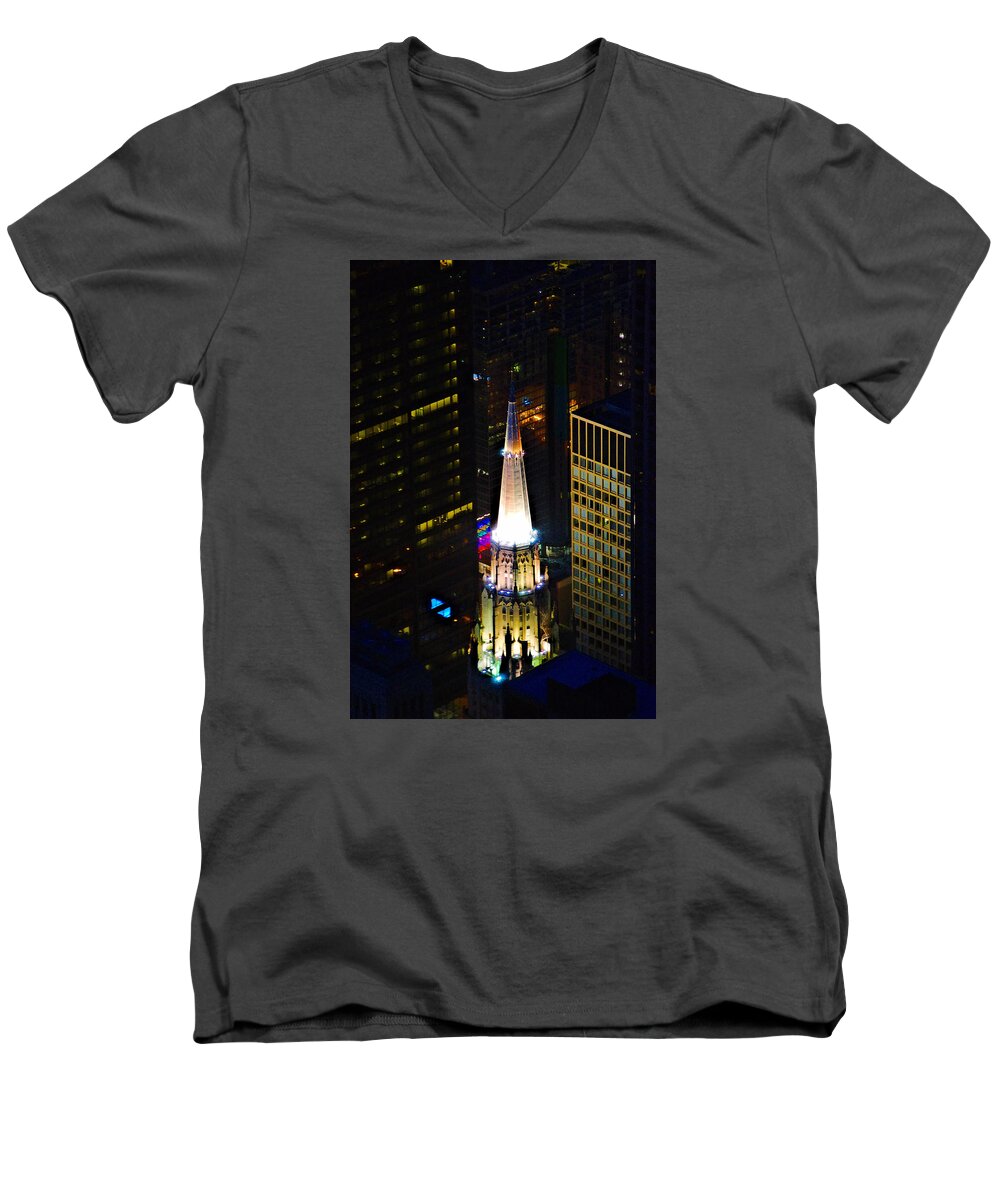 Architecture Men's V-Neck T-Shirt featuring the photograph Chicago Temple Building Steeple by Richard Zentner