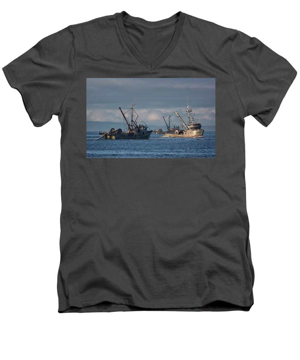 Alh Men's V-Neck T-Shirt featuring the photograph Chum Run by Randy Hall