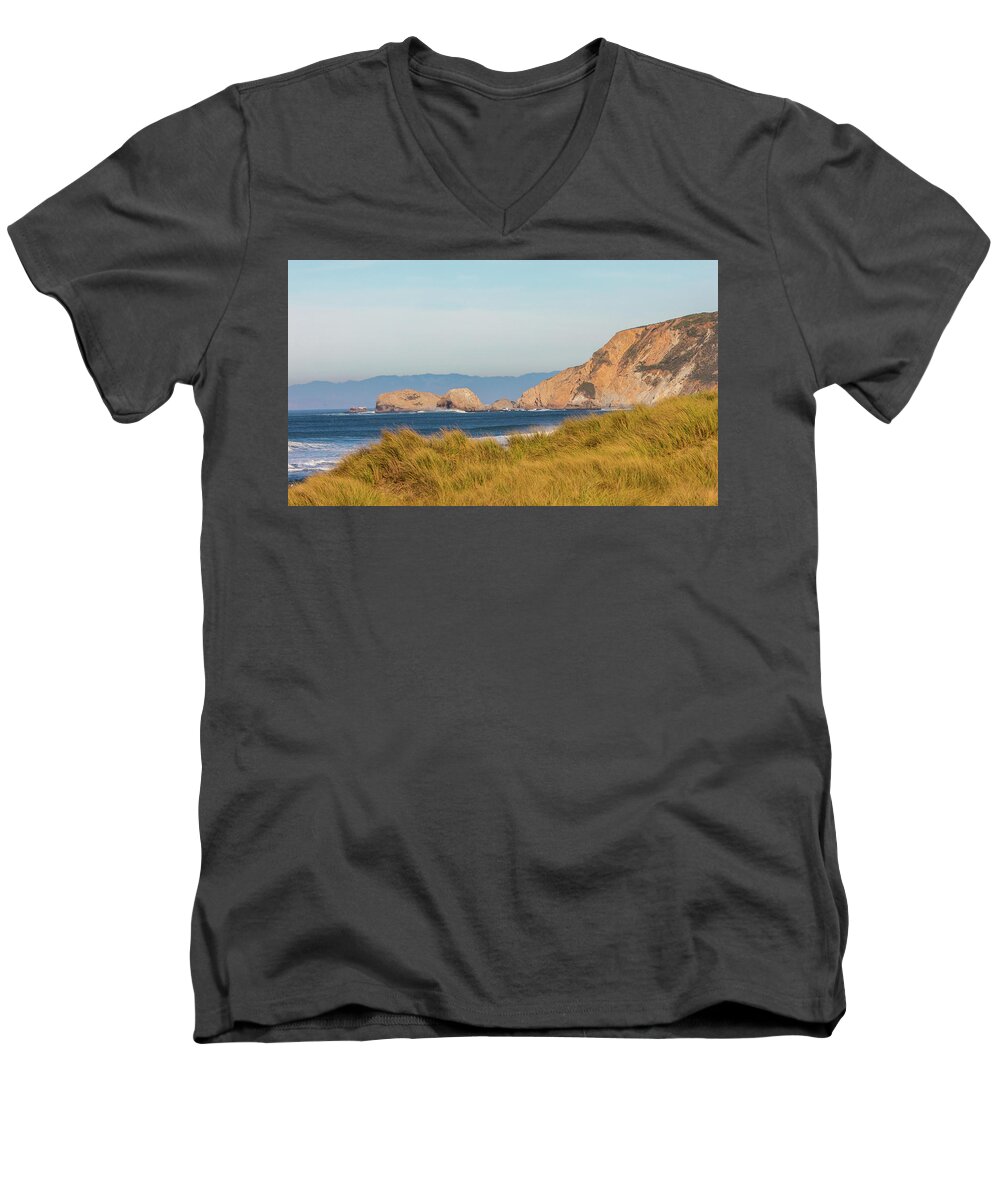 Ocean Men's V-Neck T-Shirt featuring the photograph Cool Breeze by Kevin Dietrich
