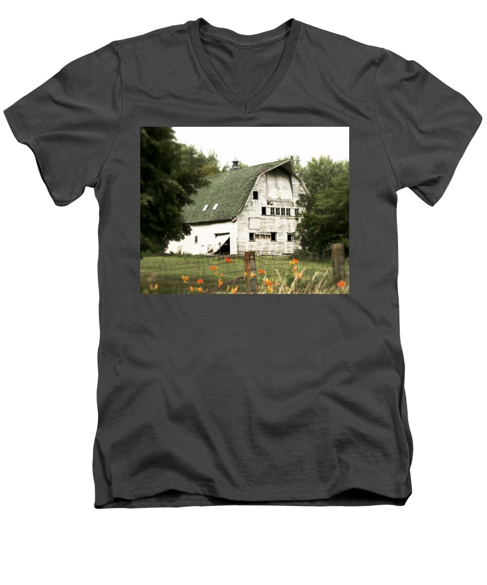 Barn Men's V-Neck T-Shirt featuring the photograph Country Lilies by Julie Hamilton