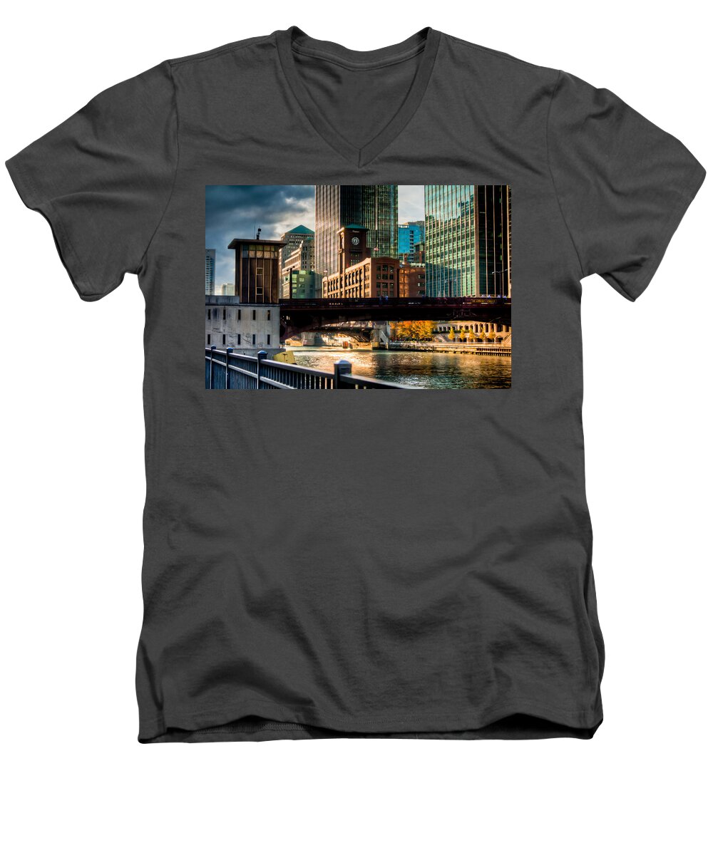 Chicago Men's V-Neck T-Shirt featuring the photograph Dearborn Bridge by Anthony Doudt