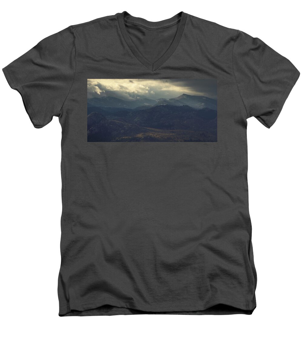 Dusks Men's V-Neck T-Shirt featuring the photograph Dusk's Arrival by Brian Gustafson