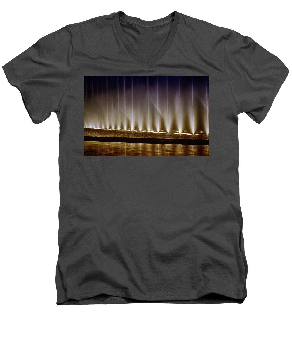 Fountains Men's V-Neck T-Shirt featuring the photograph Fanfare Fountains by Joseph Hollingsworth