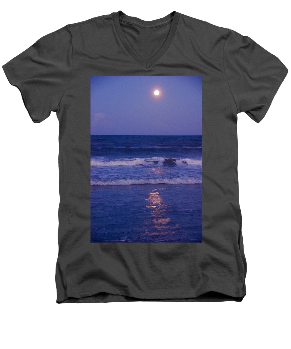 Moon Men's V-Neck T-Shirt featuring the photograph Full Moon over the Ocean by Susanne Van Hulst