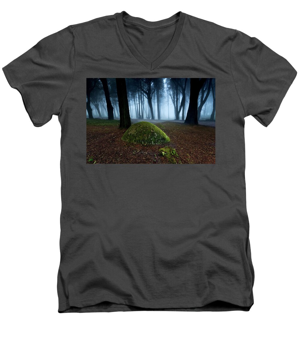 Jorgemaiaphotographer Men's V-Neck T-Shirt featuring the photograph Haunting by Jorge Maia