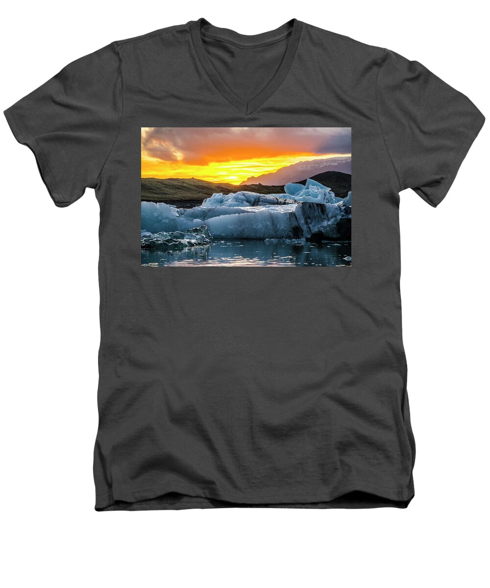 Jökulsárlón Men's V-Neck T-Shirt featuring the photograph Jokulsarlon Sunset 5 by Deborah Smolinske